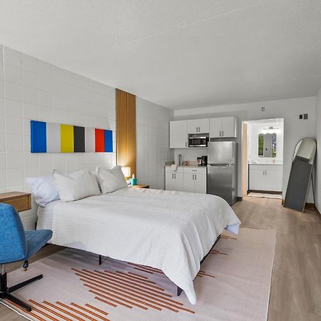 The Lindell Motor Lodge Cedar Falls Bagian luar foto